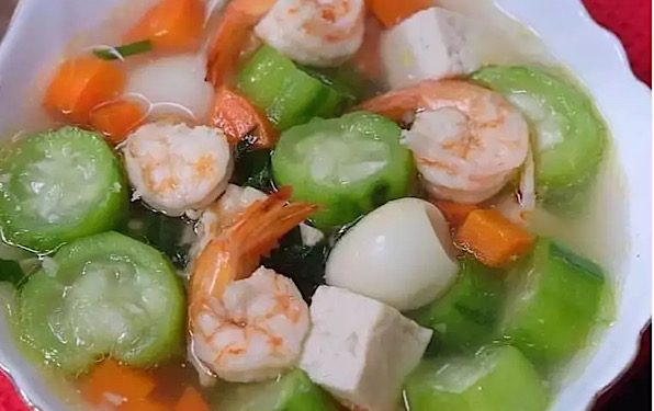 Resep Sup Oyong Udang Telur Puyuh: Cara Masak Kuah Bening Segar dan Sehat