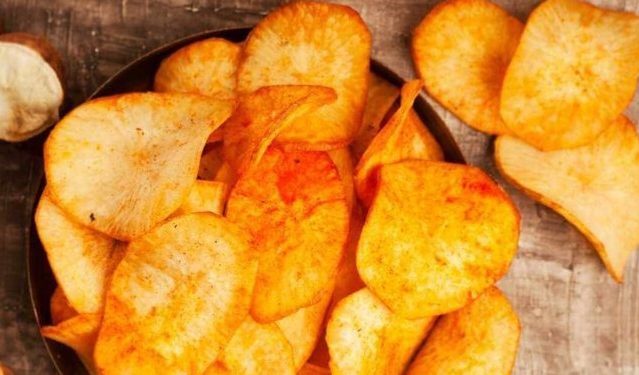 Cek di Sini! Makanan yang Bikin Cepat Haus dan Lapar, Wajib Kamu Hindari Saat Puasa