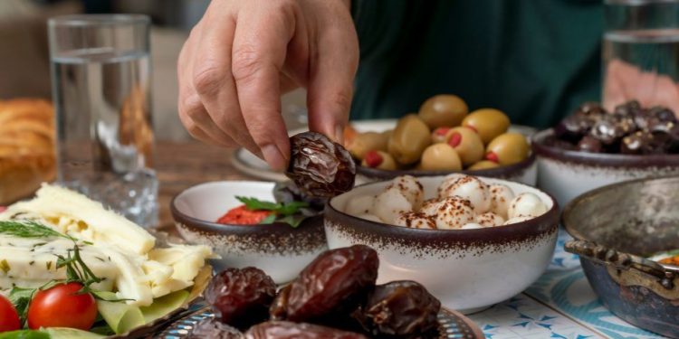 Ini 7 Tips Puasa Aman bagi Penderita Diabetes, Biar Tetap Sehat dan Terkontrol