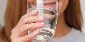 Ini Cara Mengatasi Dehidrasi Selama Puasa, Bikin Tubuh Tetap Segar dan Bertenaga