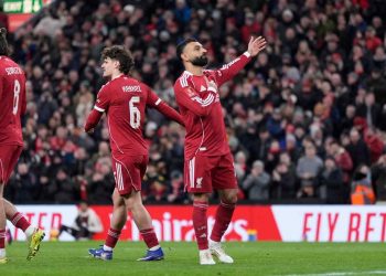 The Reds Libas Seagulls, Liverpool Tembus 16 Besar Piala FA