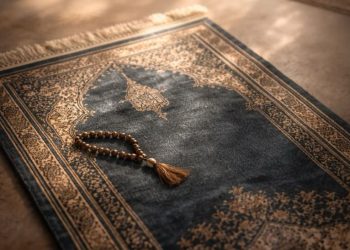 Niat dan Tata Cara Shalat Hajat yang Benar, Amalan Saat Memiliki Keinginan Penting