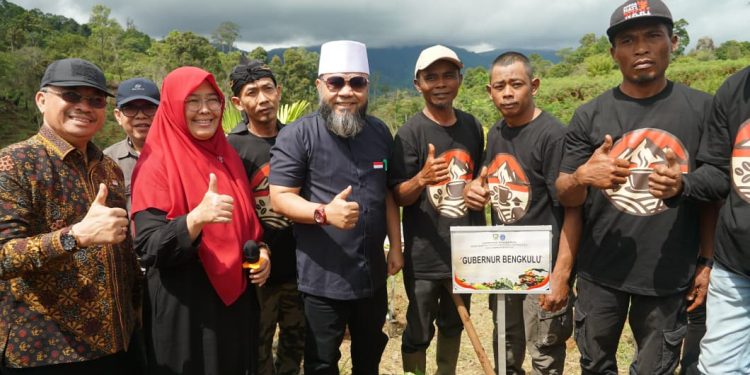 Gubernur Bengkulu Dorong Petani Naik Kelas Lewat Program Kopi Merah Putih