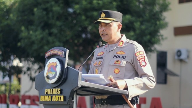 Dua Pemasok Dana ke Mantan Kapolres Bima Masih Dikejar Polisi
