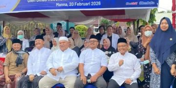 Safari Ramadan di Bengkulu Selatan, Gubernur Helmi Tinjau Proyek Jalan dan Umumkan Program Listrik Gratis