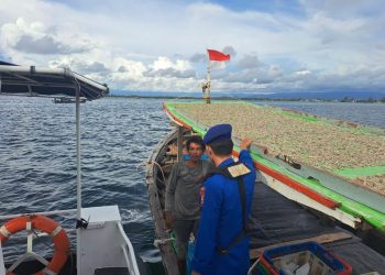Ditpolairud Polda Bengkulu Laksanakan Patroli Perairan di Pantai Panjang, Himbau Keselamatan Nelayan