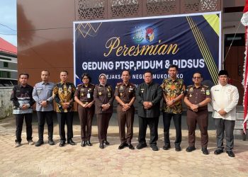 Fokus Tingkatkan Layanan Hukum, Kajati Bengkulu Resmikan Fasilitas Baru Kejari Mukomuko