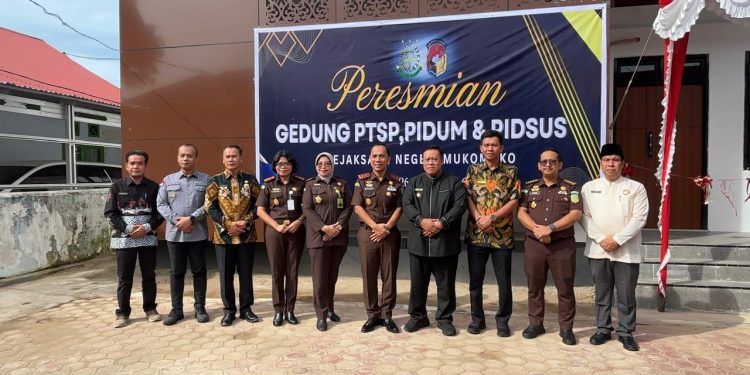 Fokus Tingkatkan Layanan Hukum, Kajati Bengkulu Resmikan Fasilitas Baru Kejari Mukomuko