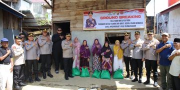 Program Bedah Rumah ke-69, Kapolda Bengkulu Pimpin Peletakan Batu Pertama Rumah Warga di Kota Bengkulu