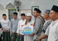 Safari Ramadan di Lebong, Gubernur Helmi Hasan Serahkan Bantuan Masjid Rp50 Juta