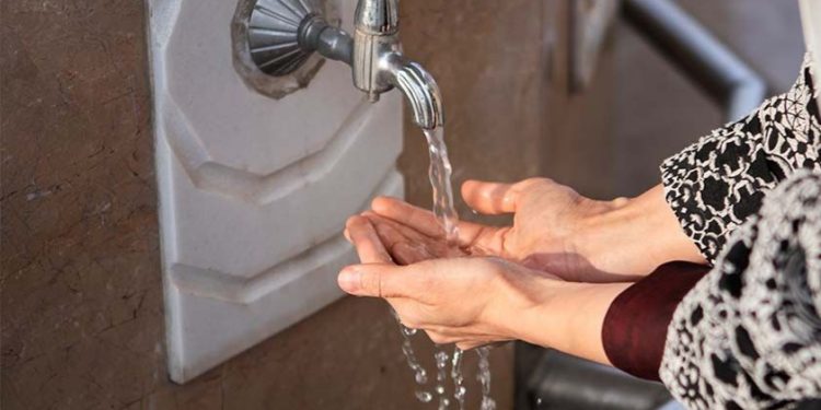 Cara Mencerahkan Wajah Menurut Islam, Salah Satunya Dengan Berwudhu