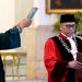 Dilantik di Istana Negara, Adies Kadir Sah Menjabat Hakim Mahkamah Konstitusi