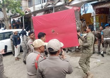 Tegakkan Perda, Satpol PP Kota Bengkulu Angkut Barang Dagangan dan Bongkar Bangunan Ilegal di KZ Abidin