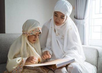 Inilah 5 Keutamaan Tadarus Al Quran Saat Bulan Ramadhan, Jadi Penolong di Hari Akhir