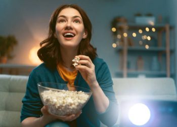 Sering Ngemil di Malam Hari? Ini Dia Rekomendasi Camilan Sehat Kaya Akan Kandungan Nutrisi