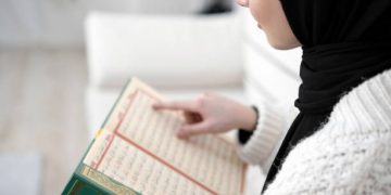 Menyimpan Makna Terbesar di Hari Kiamat, Inilah Keutamaan Rutin Membaca Surah Al-Waqiah