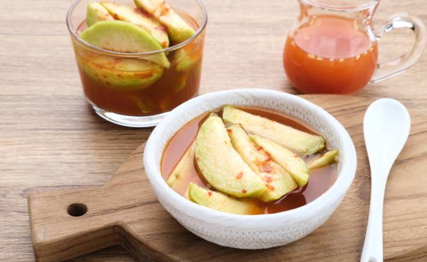 Punya Banyak Kedondong Dirumah? Coba Kreasikan Jadi Camilan yang Segar, Cek Resepnya Disini!