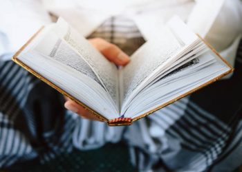 8 Ayat Al Quran Tentang Pembuka Rezeki: Bukti Nyata Allah Menjamin Kebutuhan Setiap Makhluk Hidup, Ayo Amalkan!