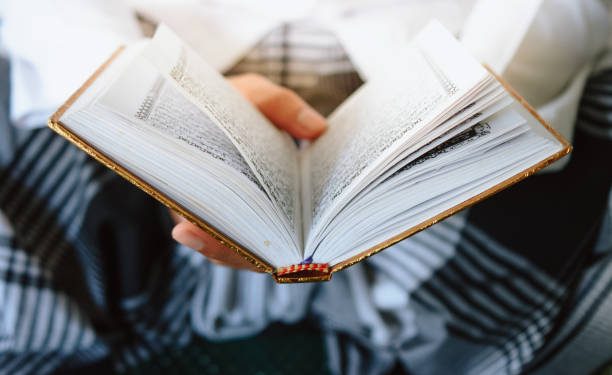 8 Ayat Al Quran Tentang Pembuka Rezeki: Bukti Nyata Allah Menjamin Kebutuhan Setiap Makhluk Hidup, Ayo Amalkan!