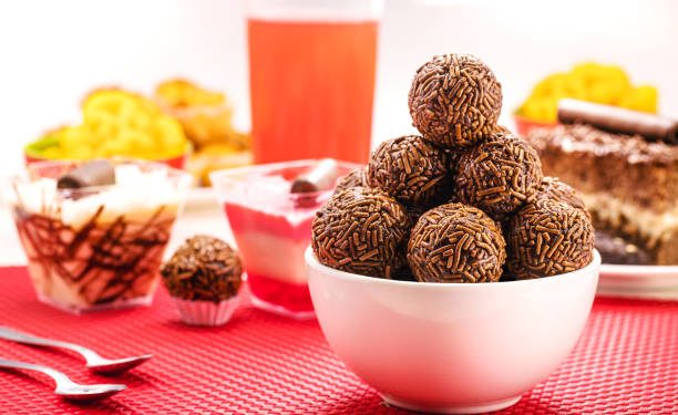 Tanpa Perlu Oven, Intip Disini 5 Resep Kue Lebaran 2026 dengan Bahan Utama Cokelat