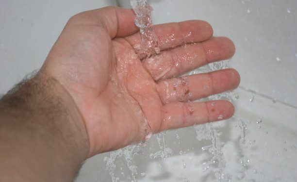 Kisah Mukjizat Nabi Muhammad SAW: Air Keluar dari Sela-sela Jarinya