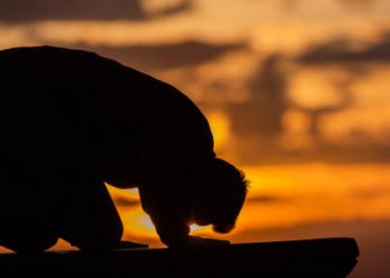 4 Dzikir Pendek yang Dibaca Masing-masing 100 Kali, Jadikan Amalan Rutin di Pagi dan Petang