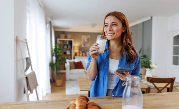 Susu Putih Tawarkan 8 Khasiat Terbaik untuk Kesehatan, Yuk Konsumsi Secukupnya!