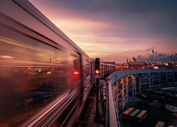 Dari Gurun hingga Alpen, Ini Rute Kereta Paling Spektakuler yang Mulai Beroperasi Tahun Ini