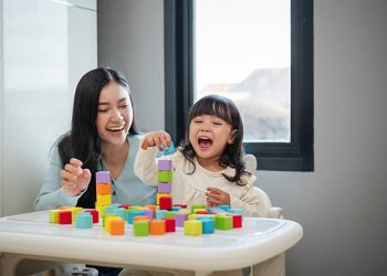 9 Kebiasaan Orang Tua yang Diam-Diam Membentuk Anak Jadi Pribadi Sukses