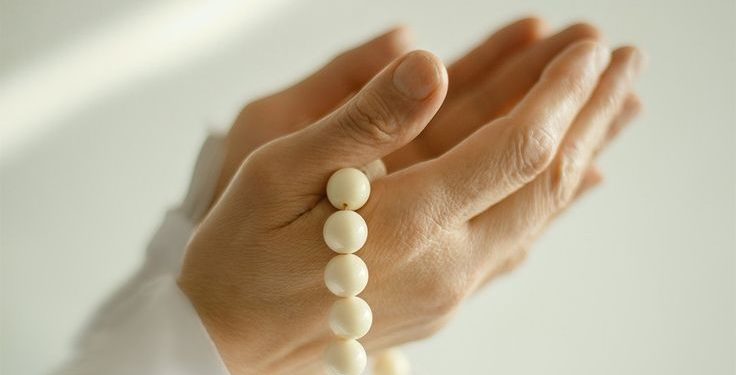 Amalan dan Keutamaan Sholawat Ummi, Bacaan yang Menenangkan Hati