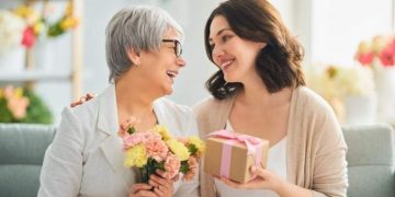 6 Keutamaan Memuliakan Ibu dalam Islam yang Perlu Diketahui, Jalan Cepat Menuju Ridha Allah SWT